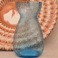 hyazintglas-oval-form-turkis-nubret-overflade-gammelt-loegglas